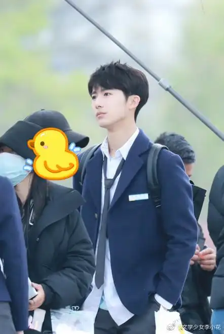 赌博中插很多人都想问郝富申怎么变白了