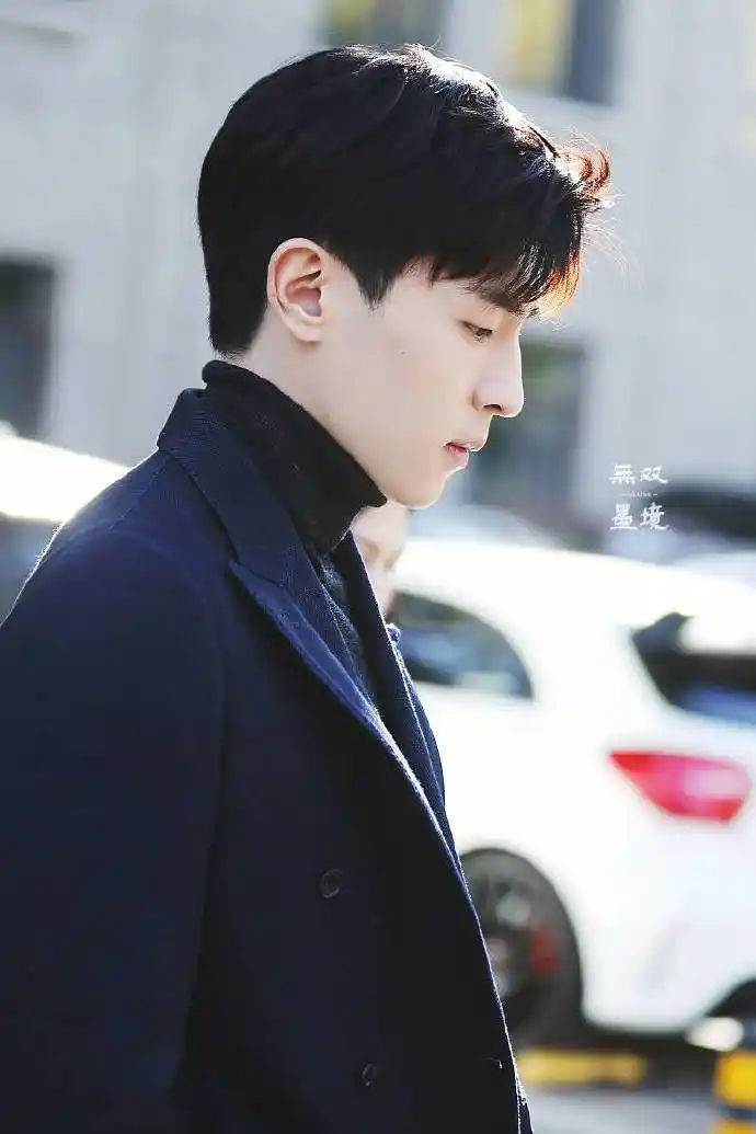 [邓伦][分享]190129 绝美邓伦上线 无敌的侧颜杀让人沦陷