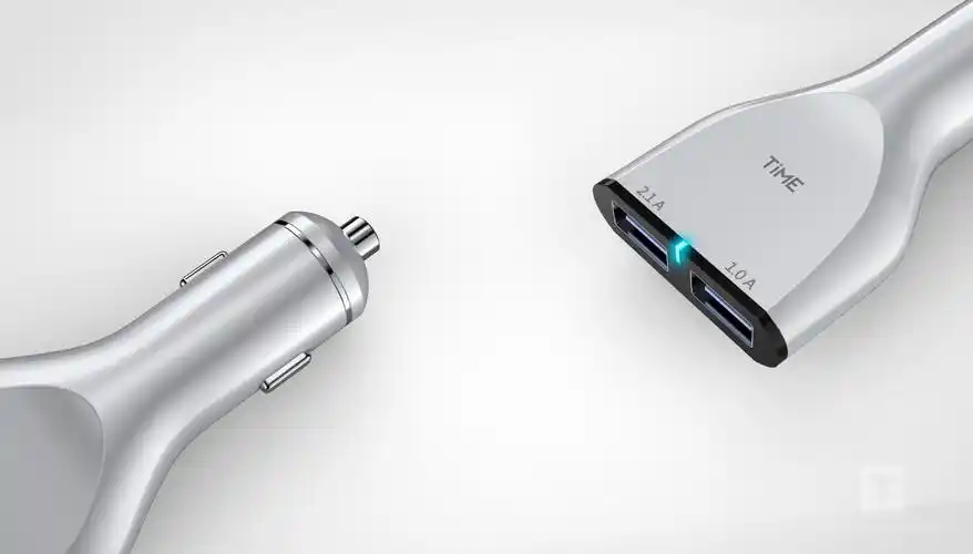 双usb接口车载充电器外观设计案例