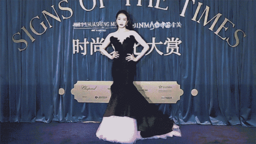 时尚文化大赏##宋茜暮夜樱花裙