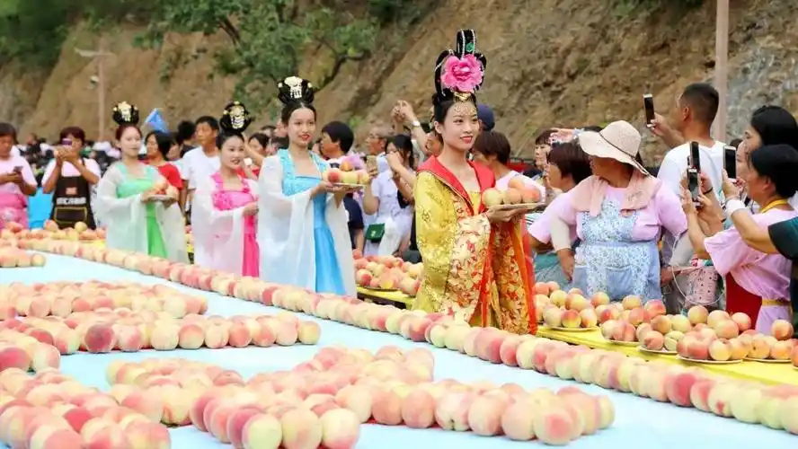 瑶池仙桃天宫盛宴——老君山万人仙境蟠桃宴火爆这个夏天