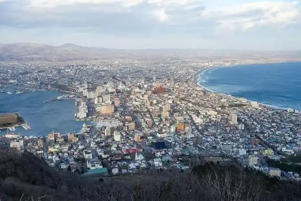 函馆山夜景:北海道三大夜景之一,价值"百万美元"