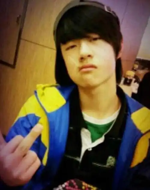 "新晋男神"出道前私房照:肖战,王一博,李现你最中意谁?