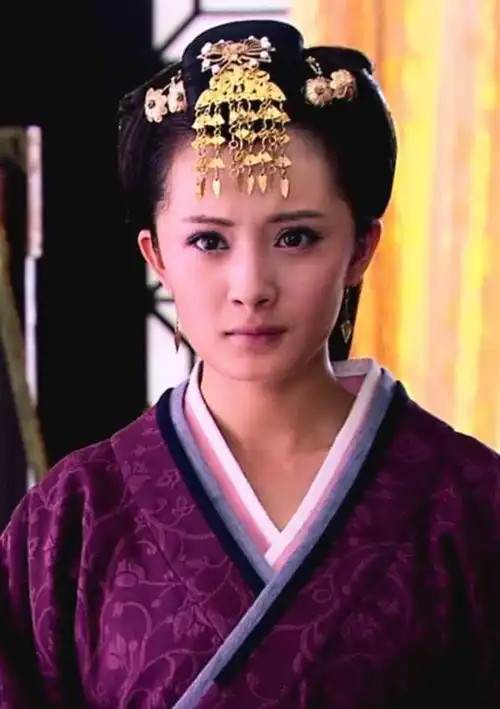 杨幂十年来的10张剧照曝光,赌10包方便面,没几个人看过_网易订阅