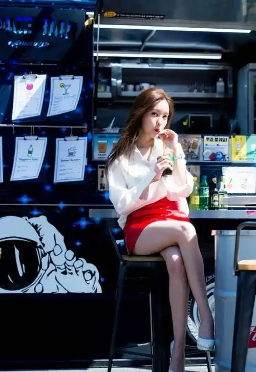 国外第一美腿—朴孝敏,超长美腿惹人爱,满屏都是大长腿_身材_时尚