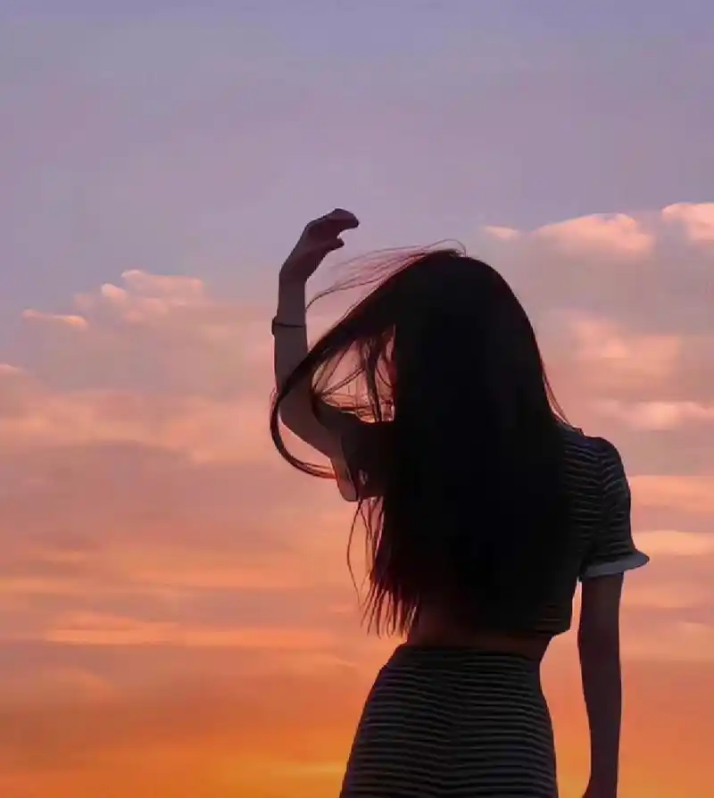 迎风兴奋劲儿,光影背影别样的风景!