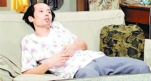 "葛优躺"走红网络 专家:看着放松其实很伤身