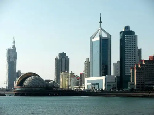 青岛栈原如青岛的重要标志性建筑物和必去的风景点