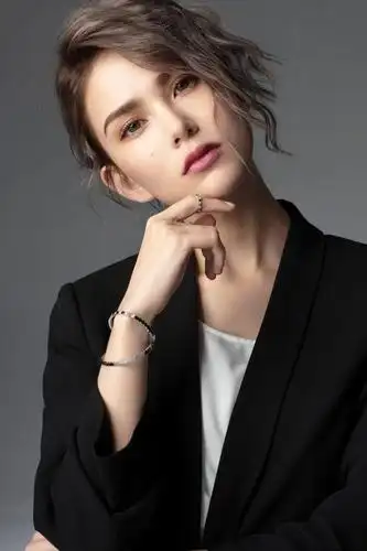 美女明星昆凌的图集