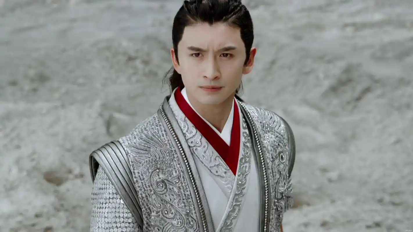 张云龙在《轩辕剑之汉之云》中的帅气剧照,你喜欢古装的他吗?