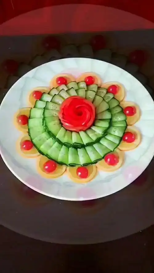 好美的蔬菜摆盘呀!简单易学一看就学会哦!