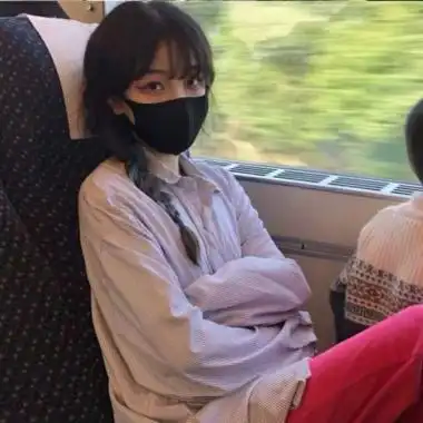 网恋照片女生真实头像