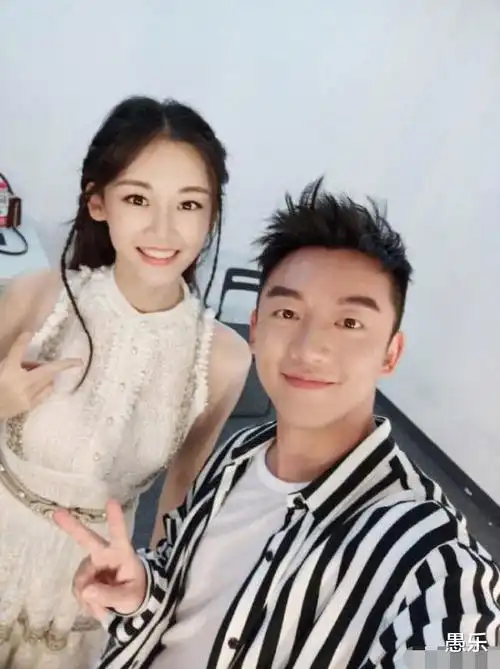 郑恺苗苗521官宣结婚引爆全网,明星反应各不同,baby的评论成亮点