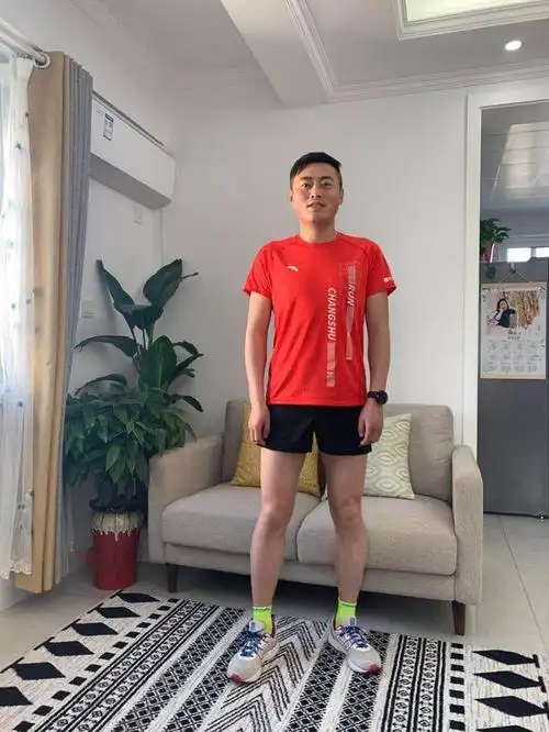 190斤胖子坚持跑步8个月瘦身50斤跑着跑着他遇见了更好的自己