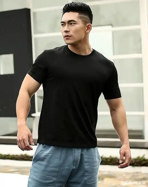 组图身高176的健身肌肉小奶狗颜值与好身材并存的男模帅哥