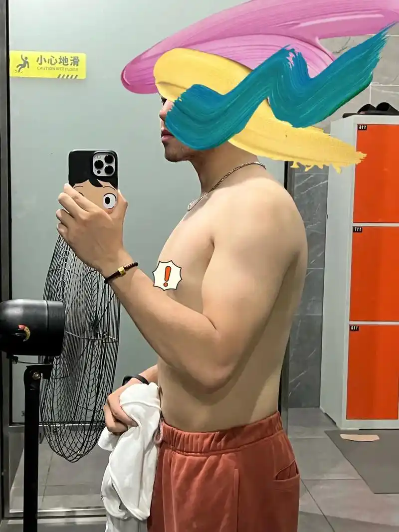 好看的锁骨千遍一律,有趣的肚腩弹来弹去#健身 #要做一个猛男 - 抖音