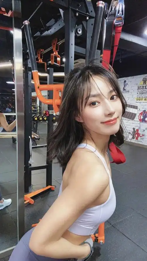 女生马甲线的魅力:马甲线吸睛满分(2)