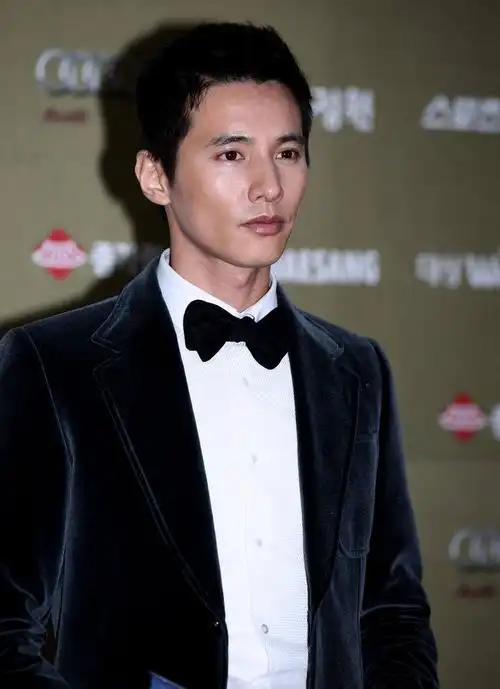 曾经是韩国公认第一的美男,沉寂十年未复出,地位始终如一!