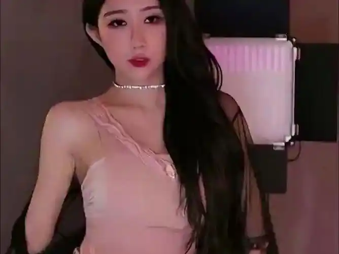 【虎牙-viki】竖版-热舞剪辑,潮乐,受不鸟 (201)