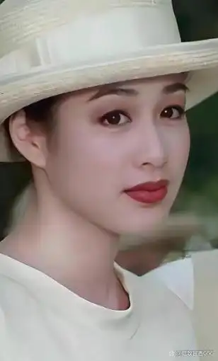 永远的美人鱼:钟丽缇,跨越年龄的爱情,与张伦硕的幸福生活