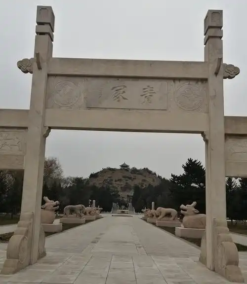 呼和浩特昭君博物院王昭君墓