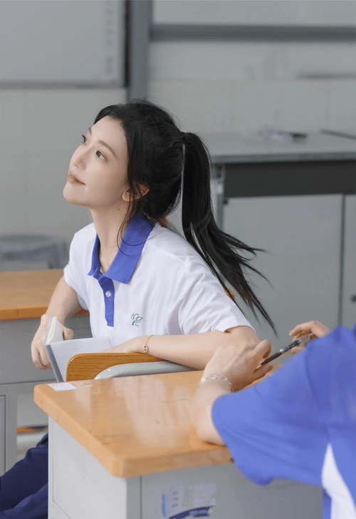 青春校服拍照姿势毕业倒计时