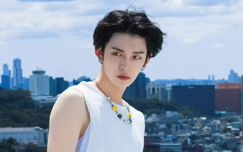 【崔然竣】无袖天花板 没人反驳吧