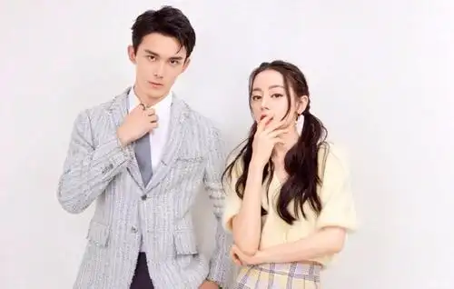 吴磊迪丽热巴拍大片cp感十足高颜值超养眼