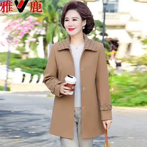 洋气风衣中长款大码春秋外套2023新款中老年女装雅鹿中年妈妈秋装