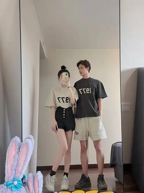 163176情侣穿搭被莫兰迪色系拿捏住了