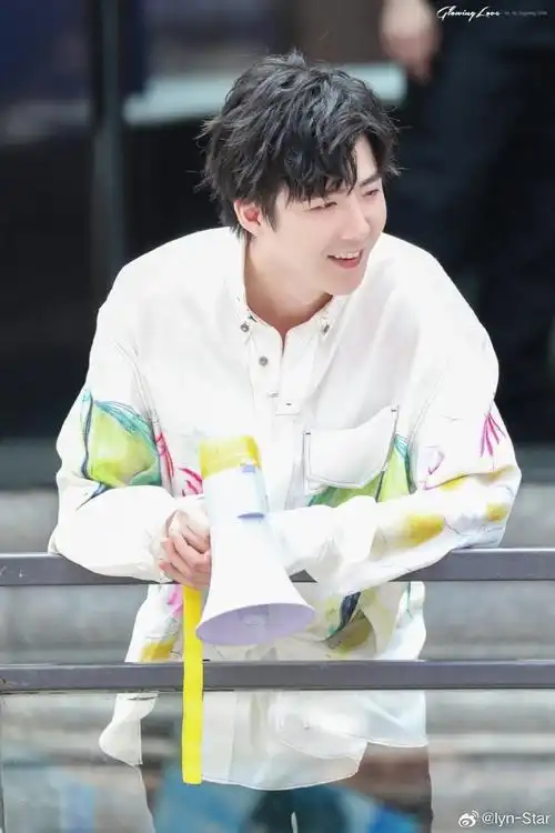 这是一组浪漫的照片    @摩登兄弟刘宇宁.#刘宇宁#.刘宇宁.lyn.