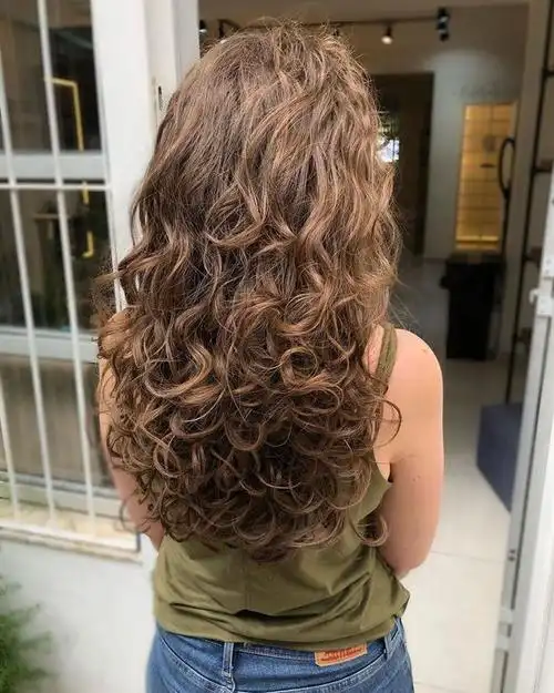 2020全头烫真洋气,蓬松时尚显发量,尤其适合这3种人|烫发|发型|脸型