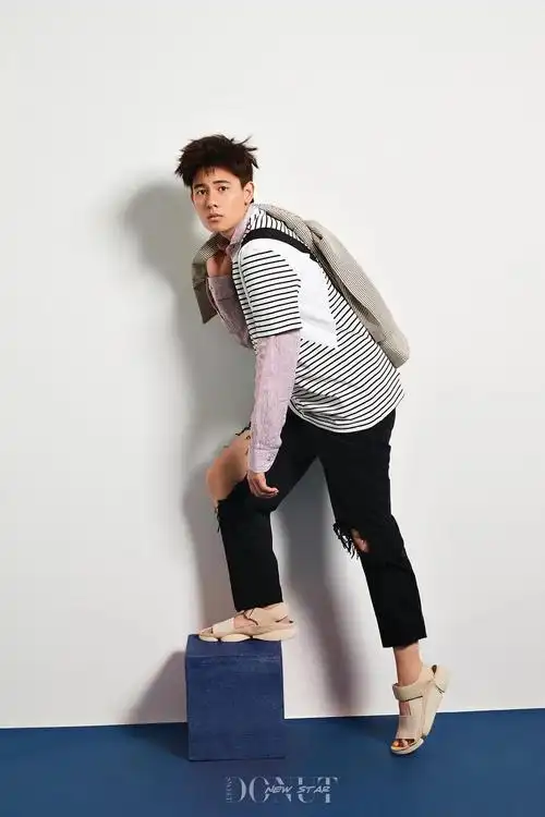 胡先煦的时光岛屿|2018年胡先煦杂志写真整理存档