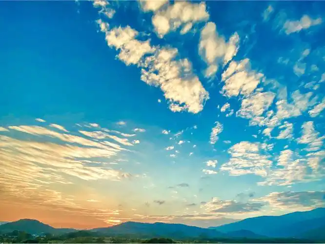蓝天白云晴空万里