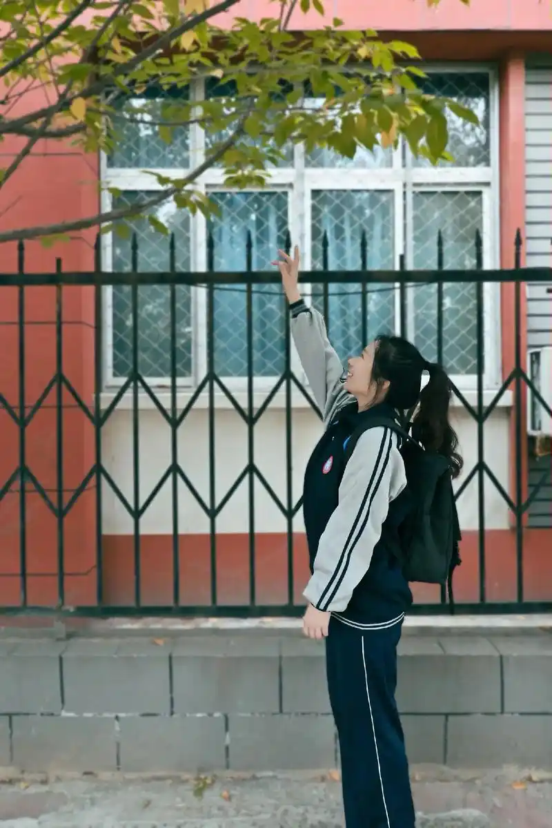 一定要穿一次校服,弥补青春的遗憾