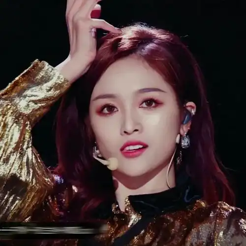 吴宣仪头像吴宣仪可二改二改标明星河邮递