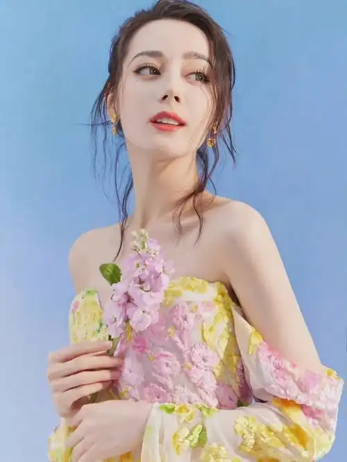 迪丽热巴是花仙子本人没人不同意吧