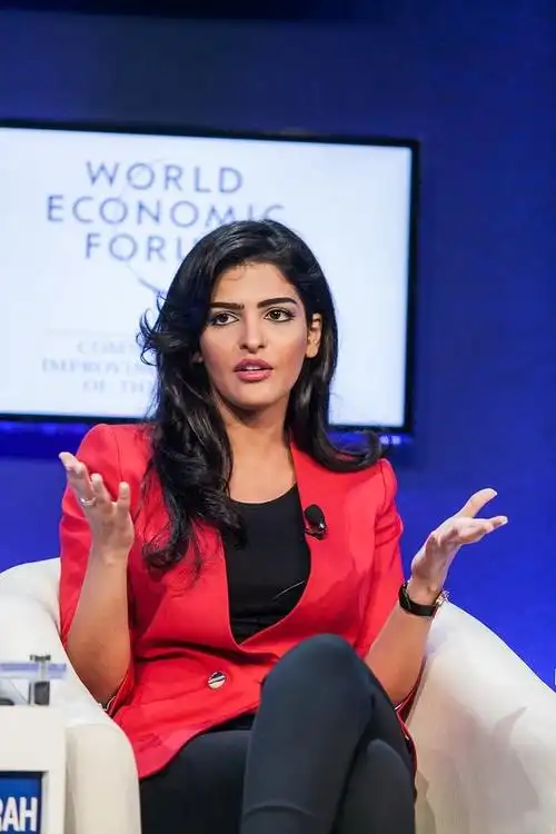 阿米拉美丽的沙特王妃因不戴头巾被逼离婚再婚仍嫁超级富豪