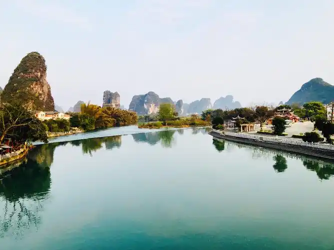 《中国最美自然与人文景观自驾旅行》—阳朔峰林(广西)!