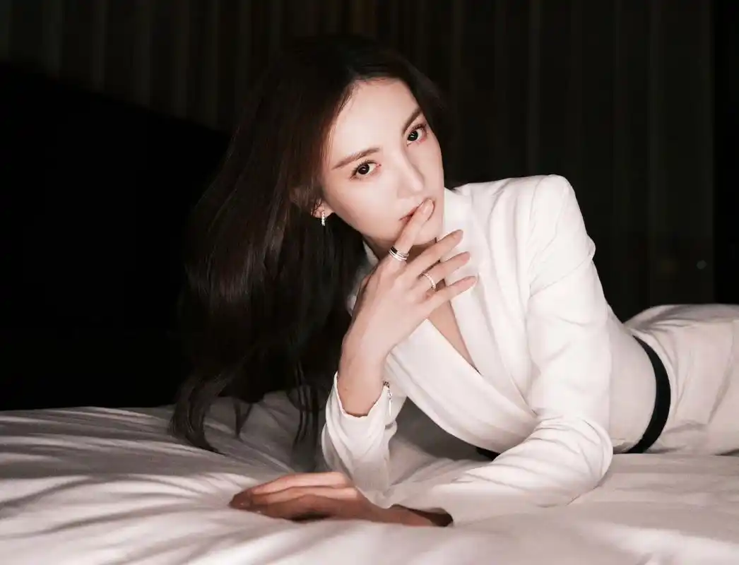 金晨  美脚丫  修长的美腿