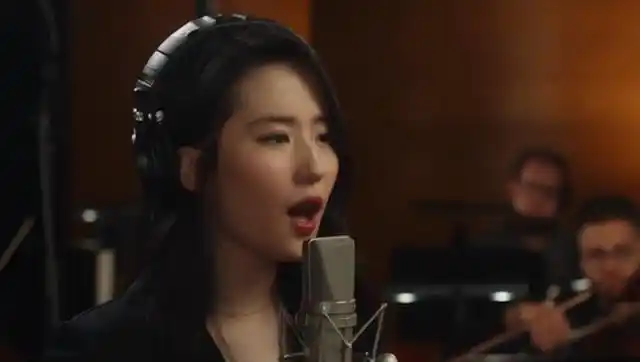 刘亦菲唱歌竟然这么好听,倾情献唱《花木兰》中文主题曲《自己》