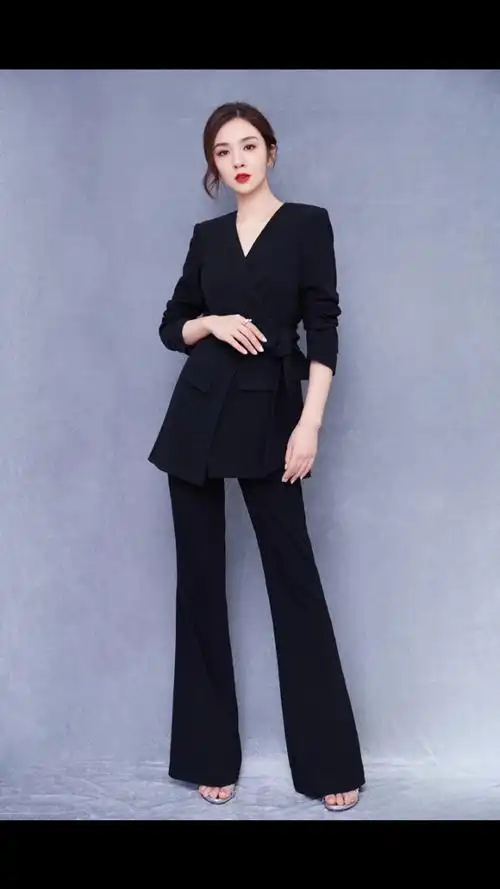 78王晓晨78┄┄┑ 芭莎男士年度盛典 性感女「王」西装杀