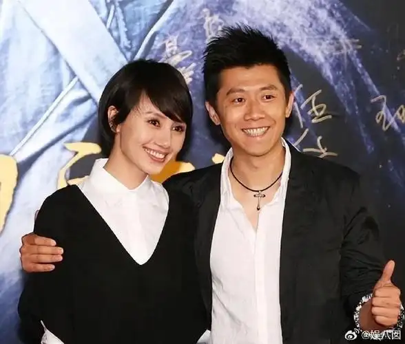 今天下午袁泉和夏雨宣传了一波绝美爱情,说他俩是零绯闻明星夫妇,实力