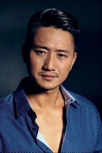 高峰西宁出席青年电影颁奖礼