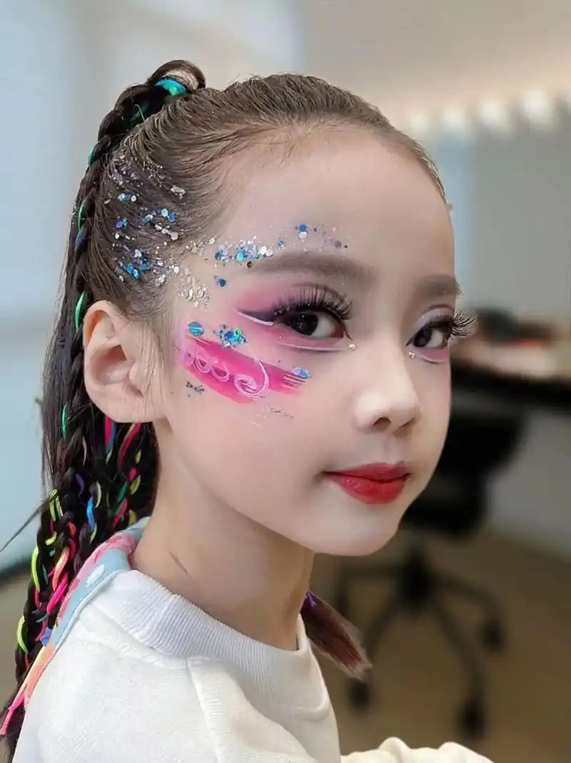 需要做造型化妆的宝妈们,儿童舞台妆来了