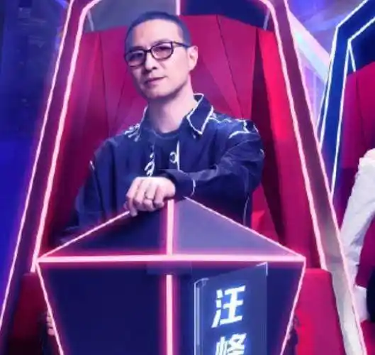 好声音》正式官宣,那英依旧占据中心位,张碧晨咖位惹争议_李克勤_汪峰