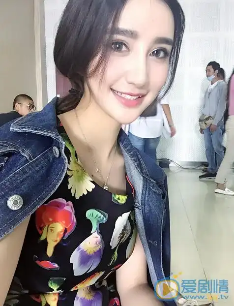 麻辣变形计美模马丽是谁演的?