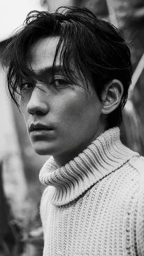 浓颜系男明星# 浓颜系男神必须要有朱一龙. 来自优酱amber - 微博