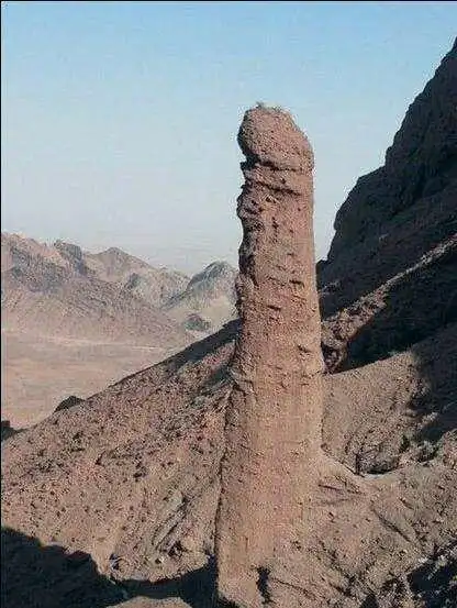 女游客会脸红吗?