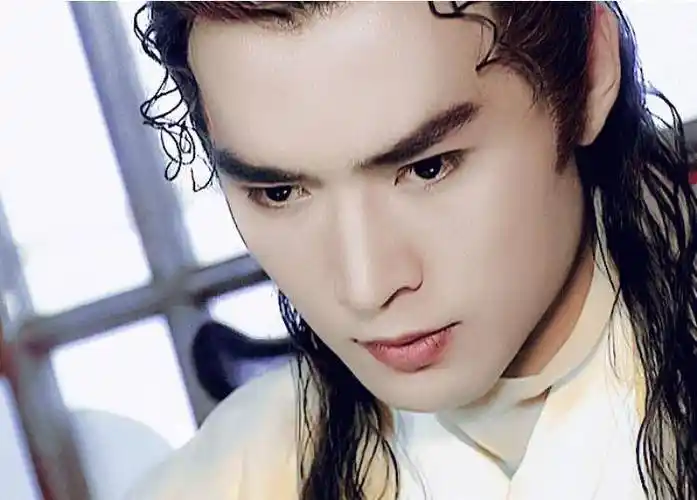 原创古装第一美男焦恩俊的爱情戏里戏外都是坎坷